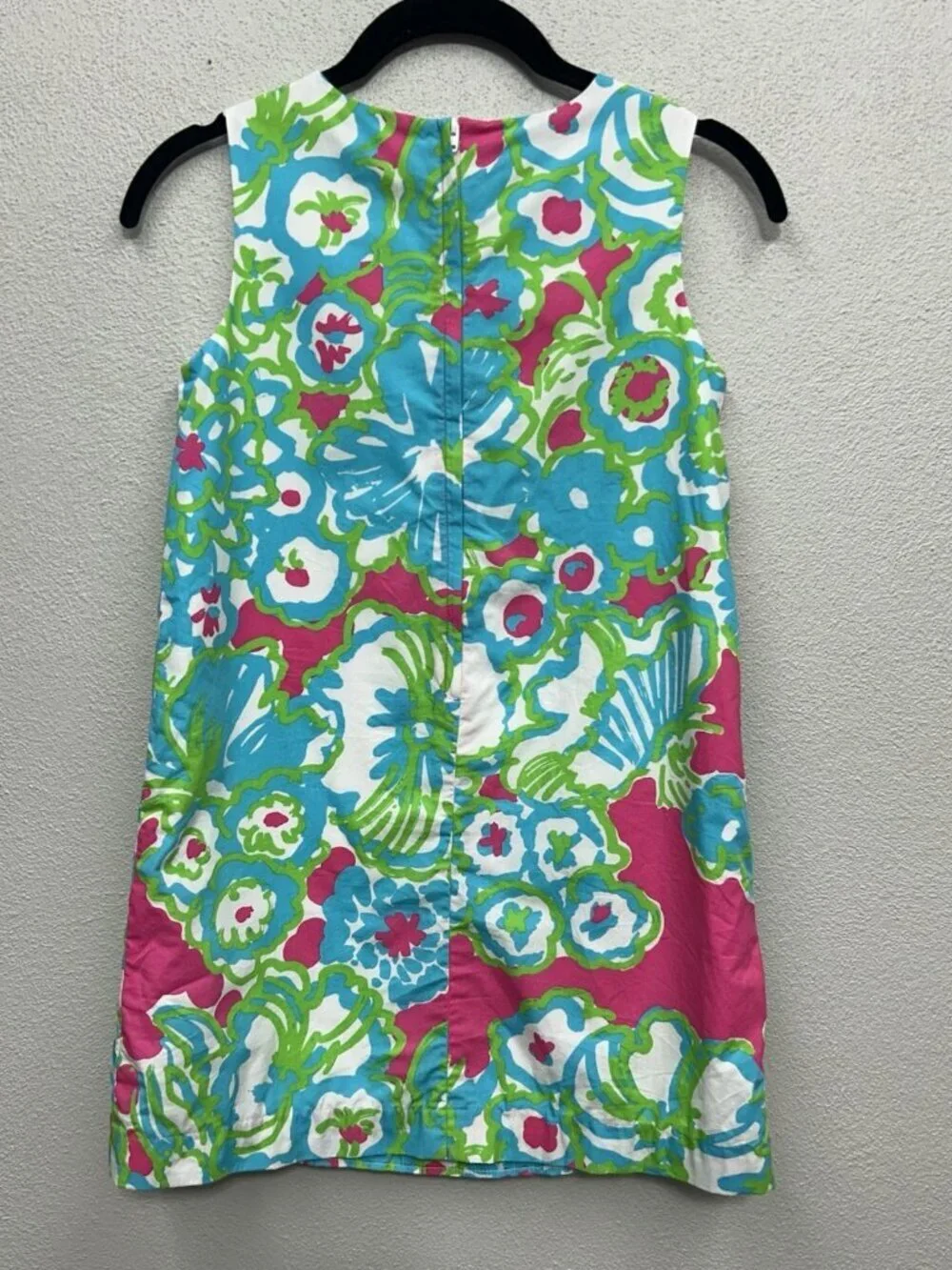 Lilly Pulitzer great size